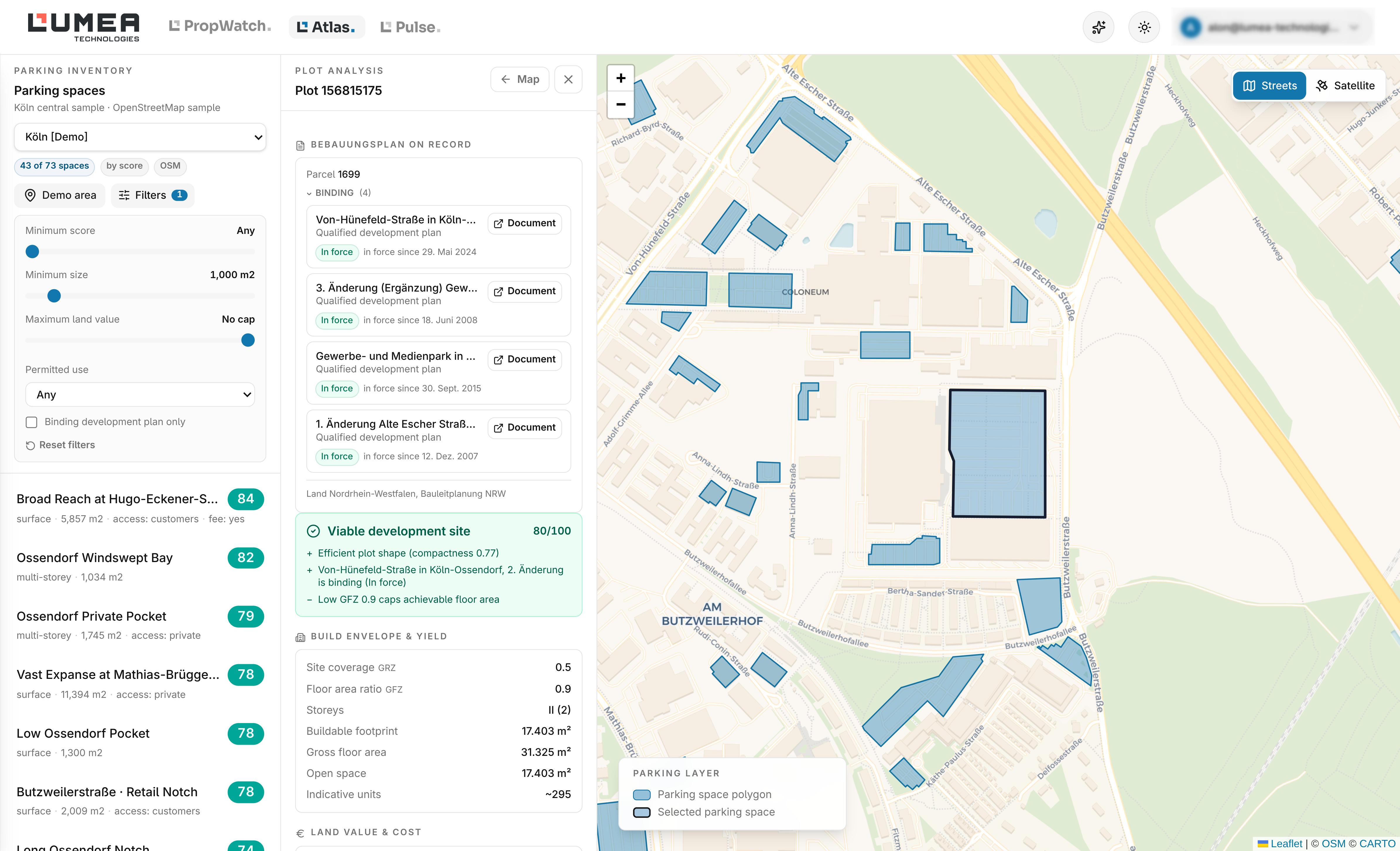 Atlas Screening-Ansicht: Parkflächen nahe Hamburger ÖPNV, nach Anbindung bewertet